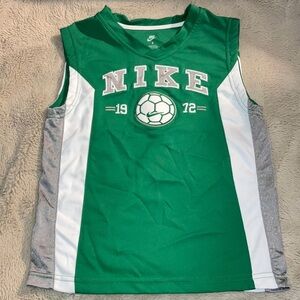 🎉4 for $20 Nike Soccer Tank, Boys’ Size 6